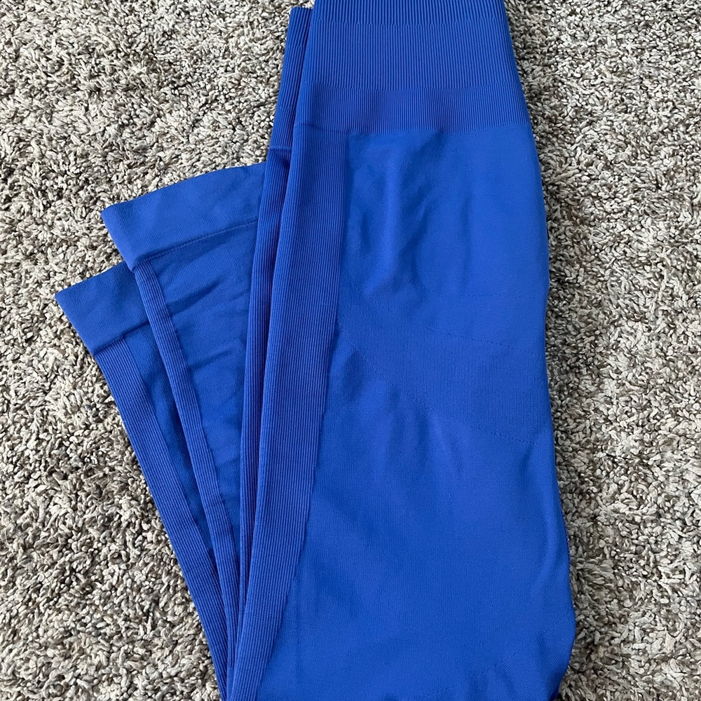 LULULEMON LEGGINGS SIZE 4